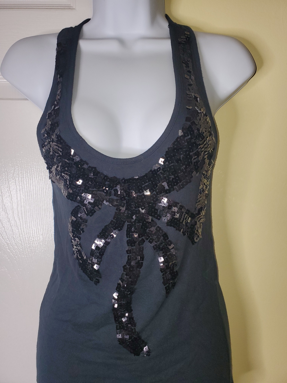 Miley Cyrus & Max Azria Y2K Black Sequin Tank Top 🖤✨